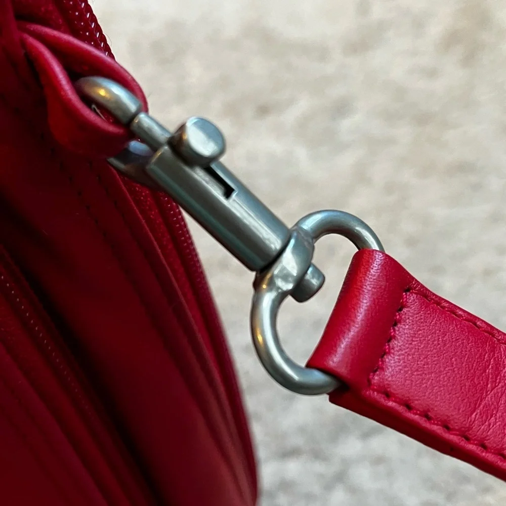 Levenger Briefcase Laptop Messenger Bag Red Leather Shoulder Strap Vintage